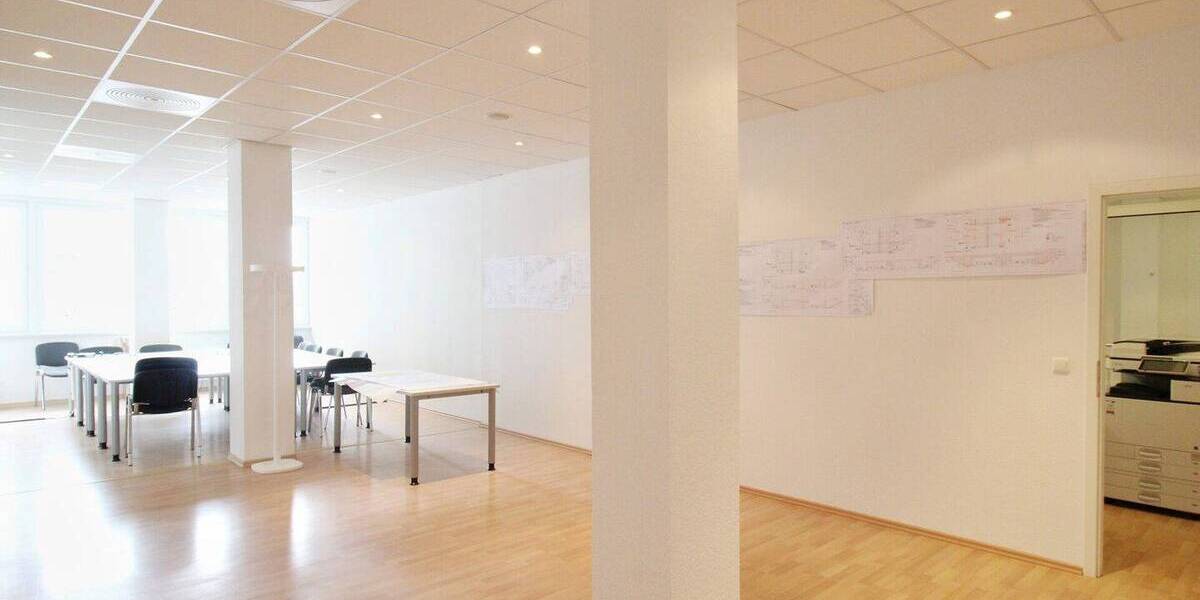 Gewerbeobjekt Rostock Kröpeliner Tor-Vorstadt - 6 Zimmer, 218 m&sup2;, 1.650&euro; | Angebot:26310038