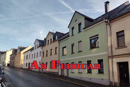 Sanierte Etagenwohnung in Pohlitz 4 zimmer