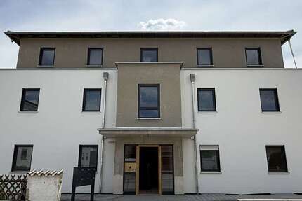 Wohnung Schwandorf - 3 Zimmer, 103 m&sup2;, 1.030&euro; | Angebot:26978899