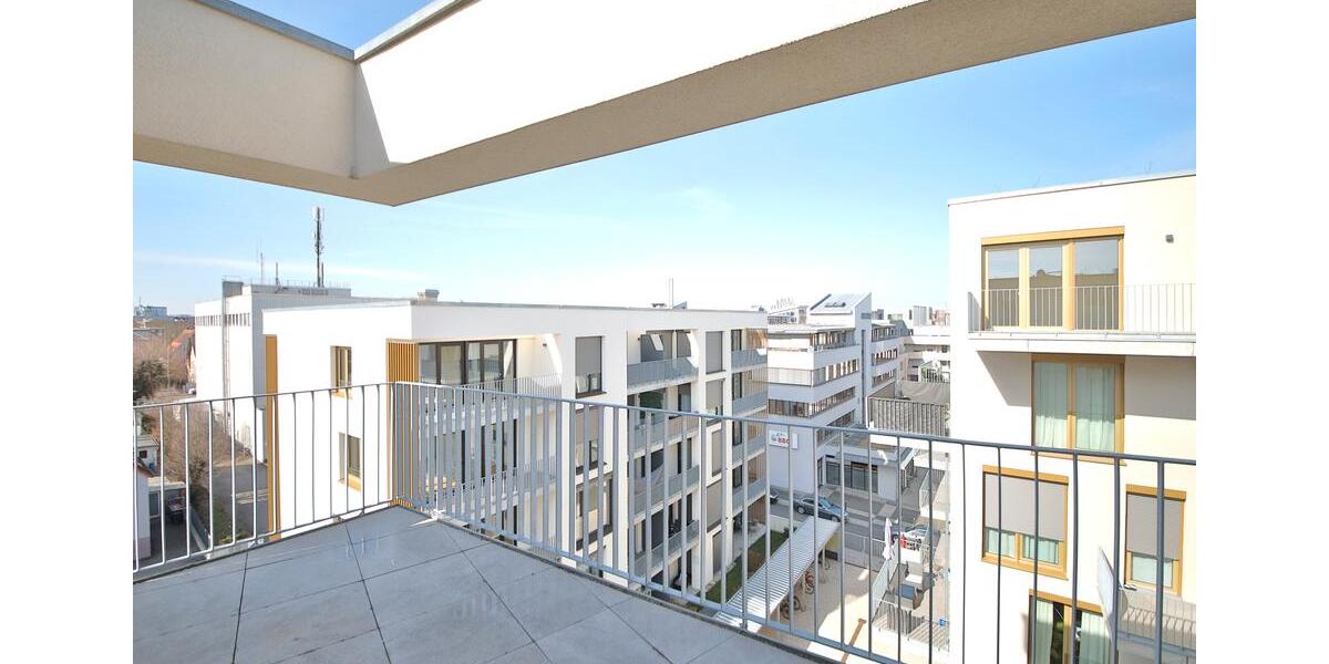 Etagenwohnung Böblingen - 4 Zimmer, 154 m&sup2;, 2.711&euro; | Angebot:25783085