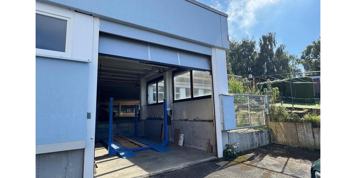 Lagerfläche Halle Gewerbehalle 900 qm Immobilie MIETEN zimmer