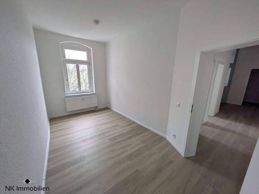 ++ wunderschöne, frisch sanierte 4-Raum Wohnung mit Balkon - ab sofort verfügbar ++