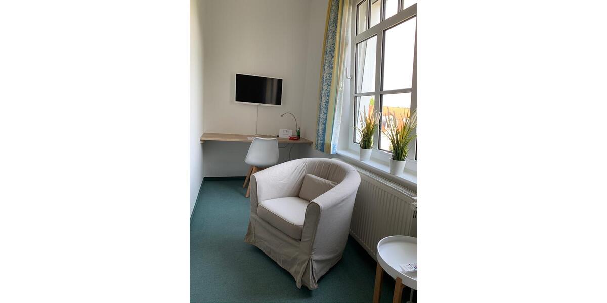 Wohnen auf Zeit Bad Eilsen - 3 Zimmer, 100 m&sup2;, 500&euro; | Angebot:24576347