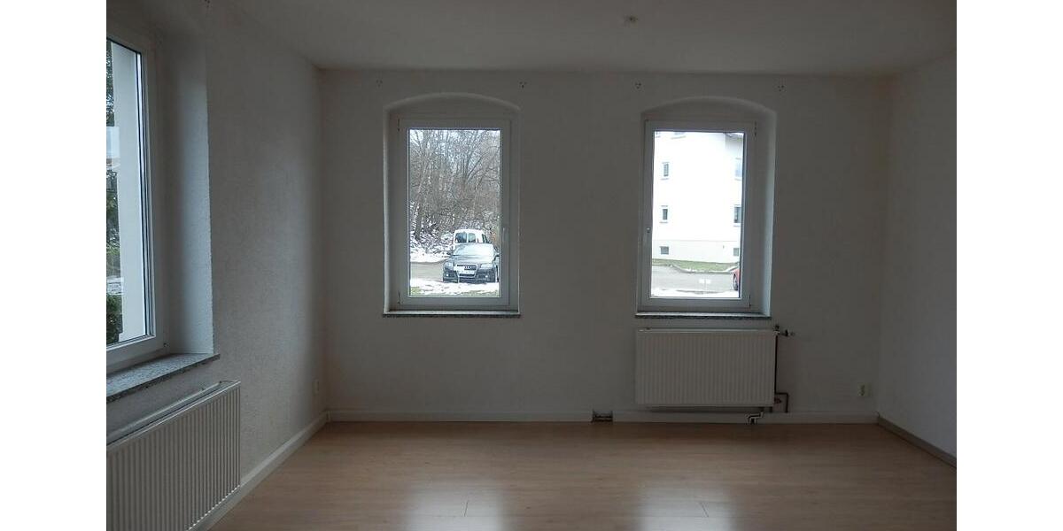 Erdgeschoßwohnung Limbach-Oberfrohna Oberfrohna - 4 Zimmer, 101 m&sup2;, 495&euro; | Angebot:26394895