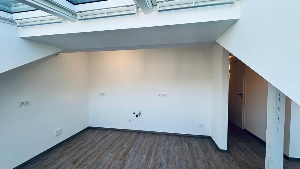 Dachgeschoßwohnung Adlkofen - 3 Zimmer, 84 m&sup2;, 1.029&euro; | Angebot:24848443