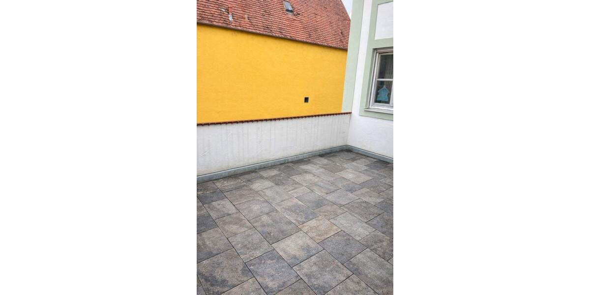 ++Neu Saniert++ Ruhige 2 ZKB mit Dachterrasse mitten im Zentrum 2 zimmer