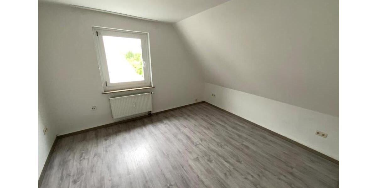 Dachgeschoßwohnung Plettenberg - 3 Zimmer, 38 m&sup2;, 339&euro; | Angebot:26545841