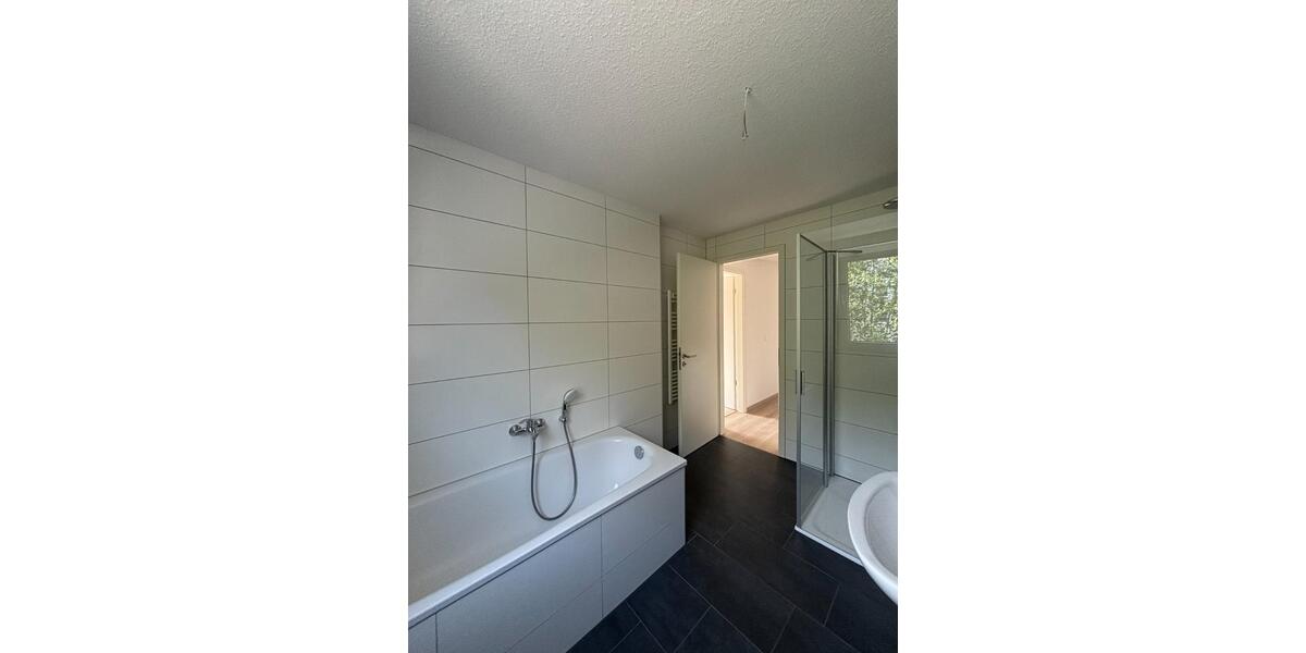 Sparen Sie bis zu 30% Energiekosten Neubau RH Whg. in Crimmitschau, Bebelstraße inkl. Kaminofen 4.5 zimmer