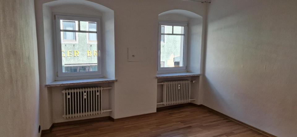 Großzügige Wohnung - offene Räume 4 zimmer