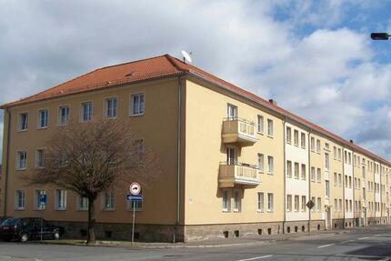 Wohnung Sondershausen - 2 Zimmer, 51 m&sup2;, 304&euro; | Angebot:26003738