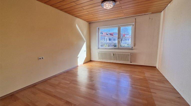 Etagenwohnung Leinfelden-Echterdingen Echterdingen - 3 Zimmer, 82 m&sup2;, 1.200&euro; | Angebot:26632321