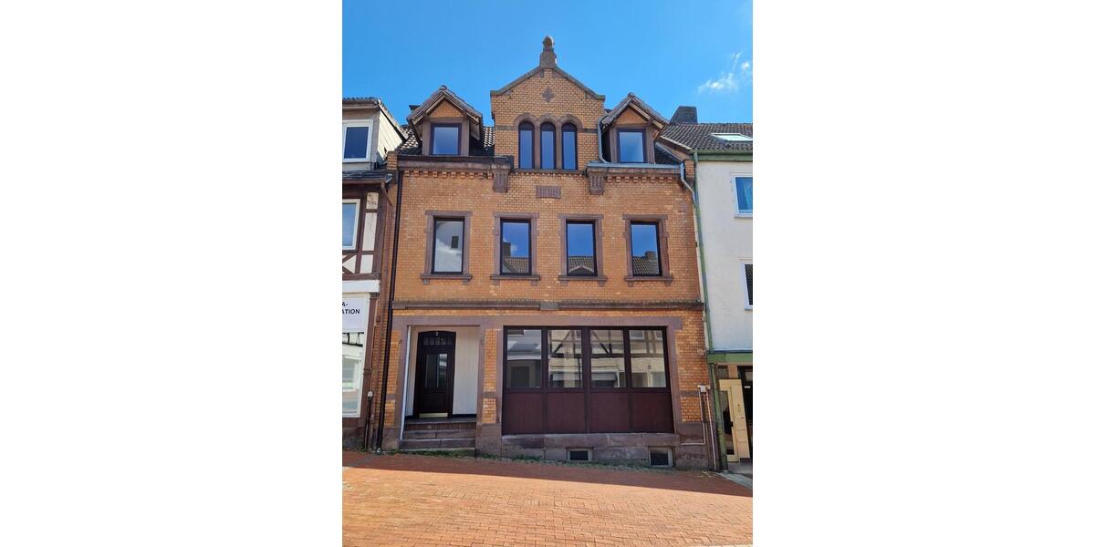 Reihenhaus Stadtoldendorf - 8 Zimmer, 165 m&sup2;, 890&euro; | Angebot:26659987