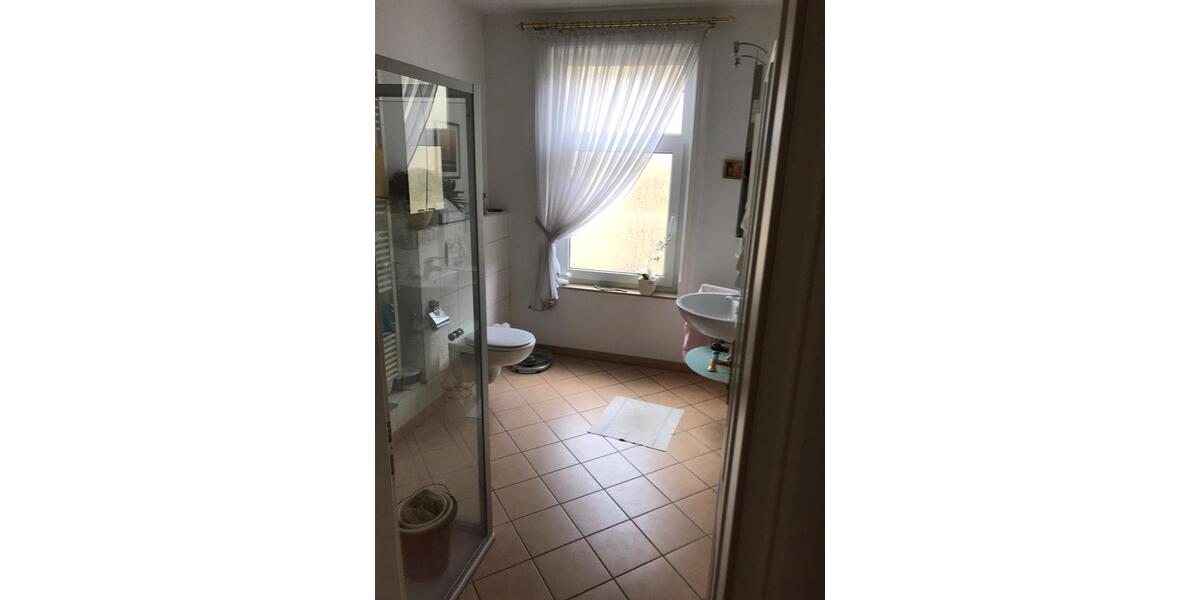 Etagenwohnung Bad Pyrmont - 3 Zimmer, 105 m&sup2;, 890&euro; | Angebot:25790305