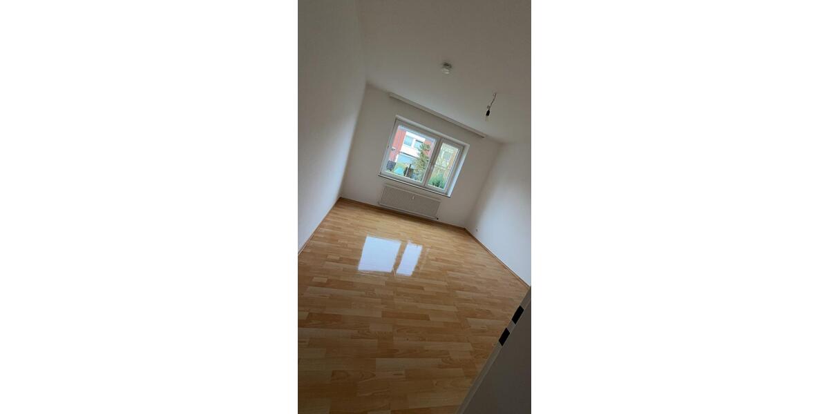 Erdgeschoßwohnung Nordenham - 3 Zimmer, 70 m&sup2;, 600&euro; | Angebot:25164350