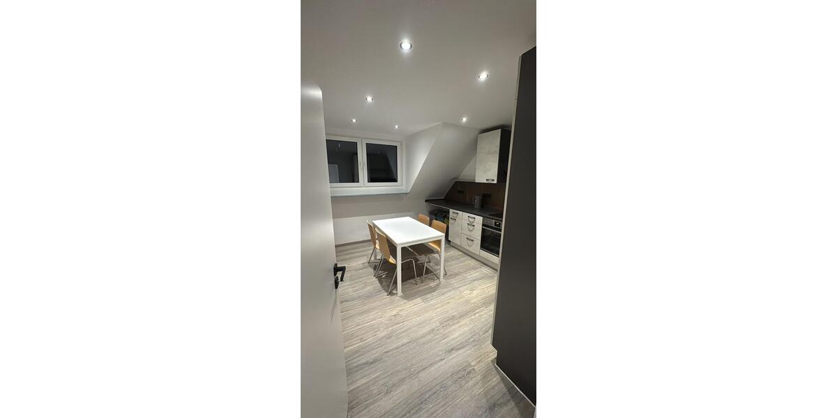 Wohnen auf Zeit Koblenz Bisholder - 5 Zimmer, 120 m&sup2;, 450&euro; | Angebot:25638703