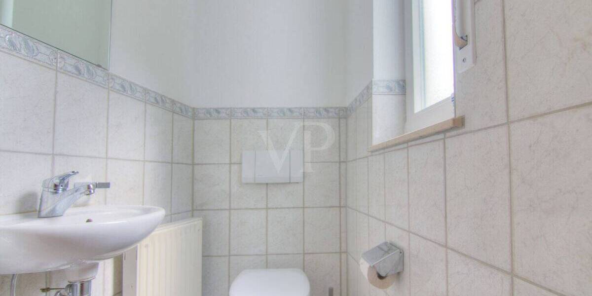 Doppelhaushälfte Weinsberg - 8 Zimmer, 165 m&sup2;, 1.990&euro; | Angebot:26820278