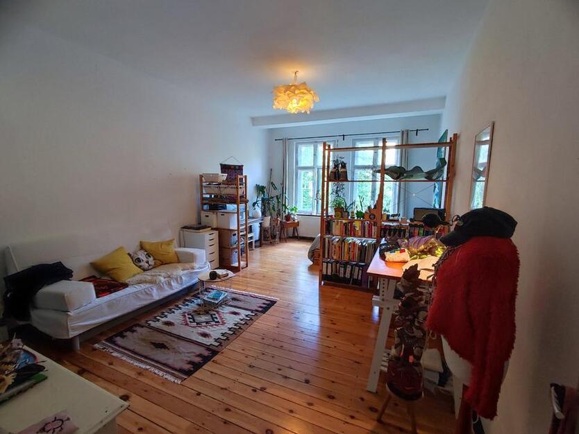 Zwischenmiete 30 qm 2er WG Zimmer groß ruhig
