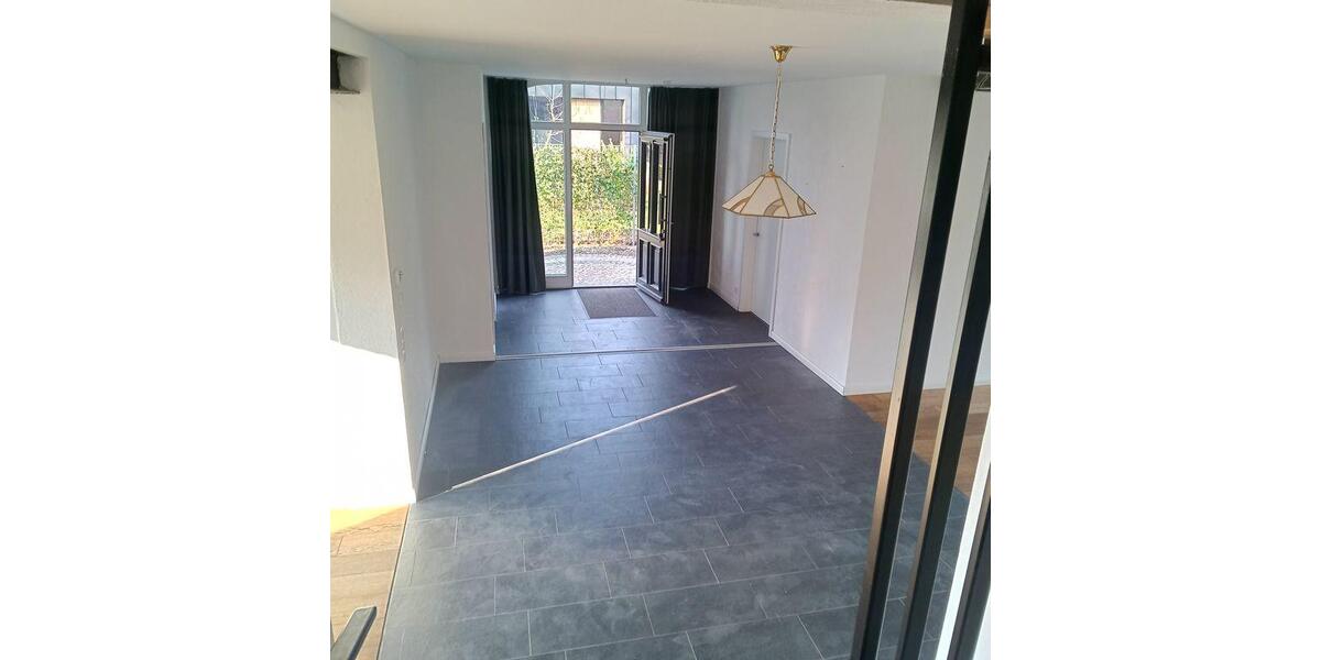 Etagenwohnung Vreden - 5 Zimmer, 140 m&sup2;, 1.400&euro; | Angebot:26150893