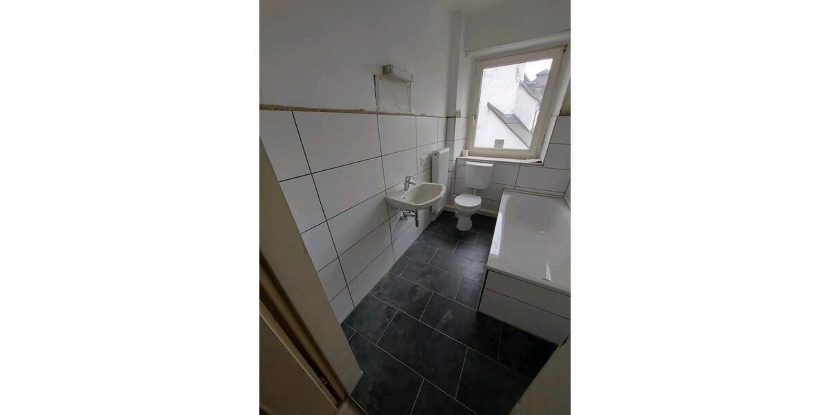 Etagenwohnung Thiersheim - 3 Zimmer, 75 m&sup2;, 670&euro; | Angebot:26273999