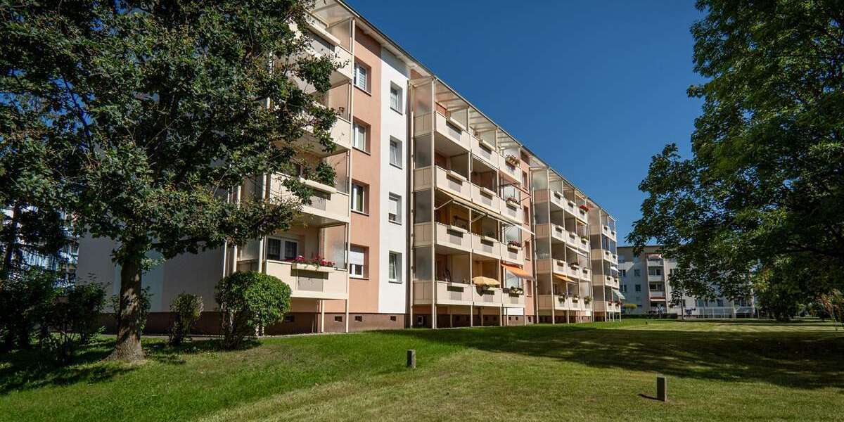 Etagenwohnung Zwenkau - 3 Zimmer, 77 m&sup2;, 480&euro; | Angebot:26196554