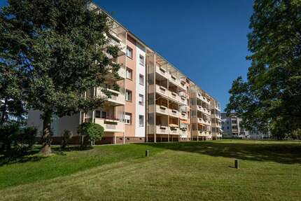 Wohnung Zwenkau - 3 Zimmer, 77 m&sup2;, 480&euro; | Angebot:26196554