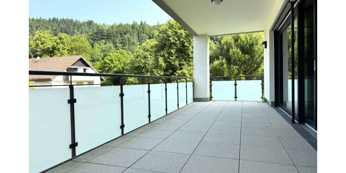 Etagenwohnung Freiburg Ebnet - 4 Zimmer, 130 m&sup2;, 2.340&euro; | Angebot:27439059