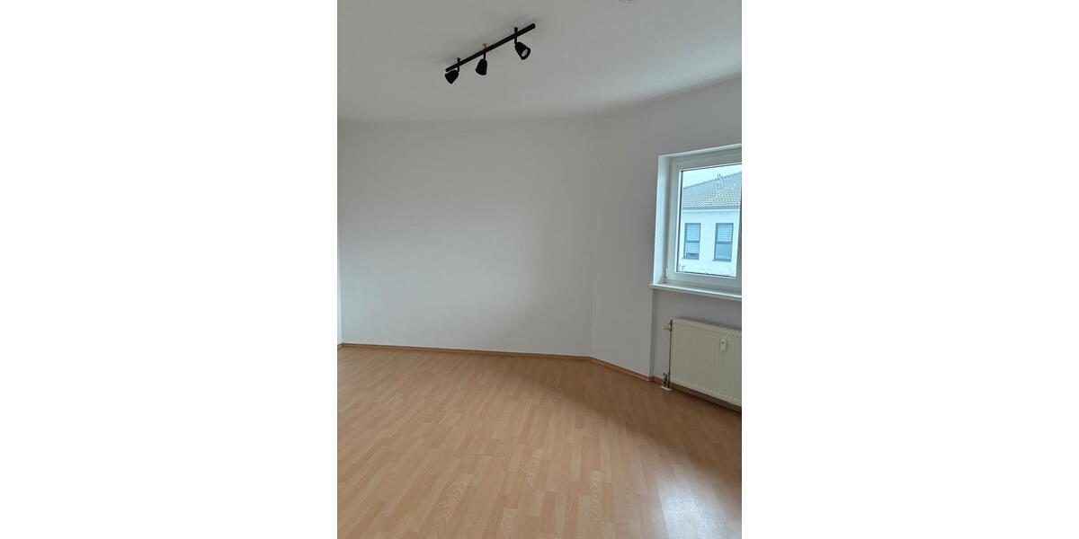 Dachgeschoßwohnung Pirmasens - 2 Zimmer, 45 m&sup2;, 650&euro; | Angebot:24976888