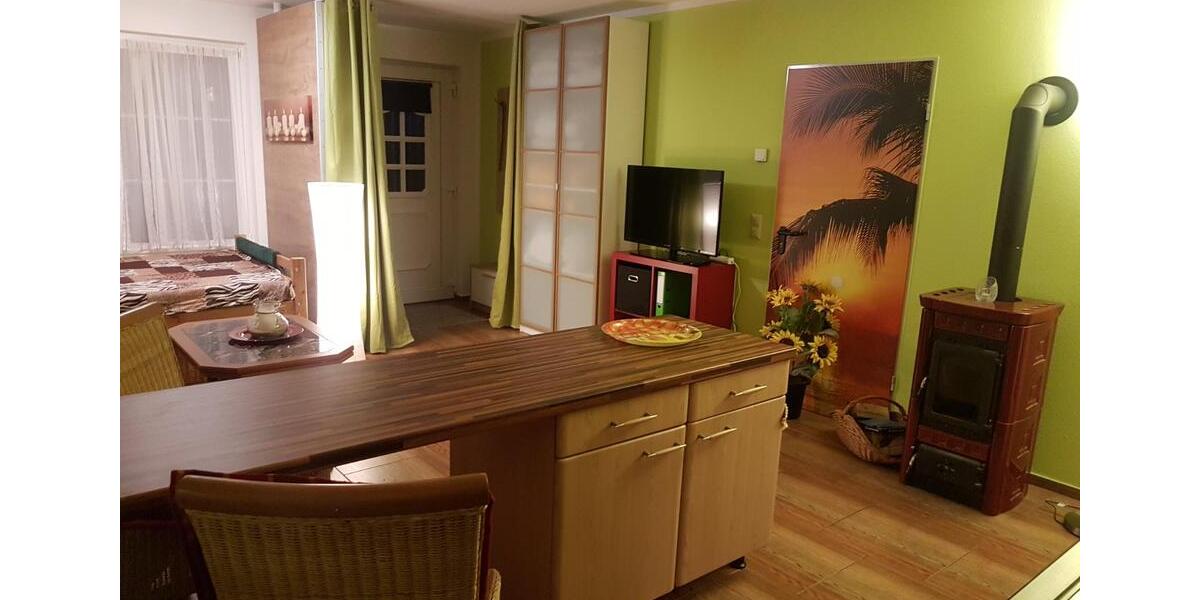 Wohnen auf Zeit Rötha - 1 Zimmer, 35 m&sup2;, 35&euro; | Angebot:25493205