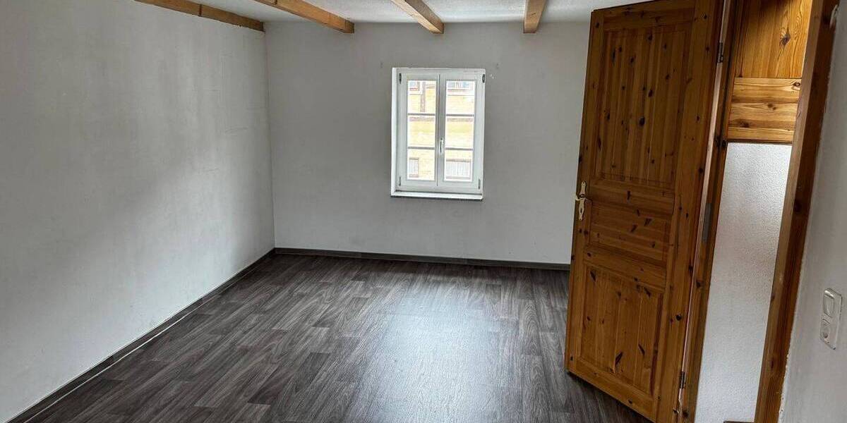 Etagenwohnung Quedlinburg - 5 Zimmer, 150 m&sup2;, 750&euro; | Angebot:26389250