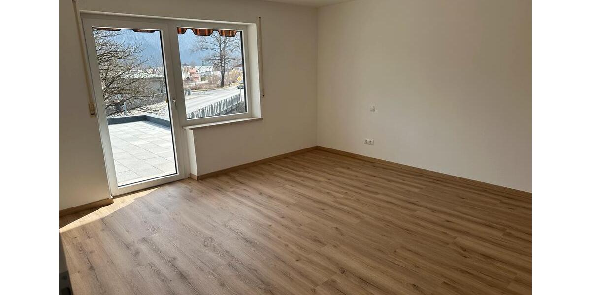 Etagenwohnung Kiefersfelden - 3 Zimmer, 108 m&sup2;, 1.404&euro; | Angebot:25405464