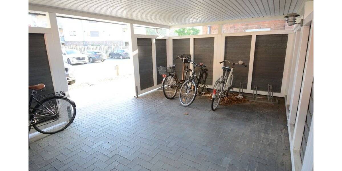 Etagenwohnung Heide - 3 Zimmer, 100 m&sup2;, 980&euro; | Angebot:25819087