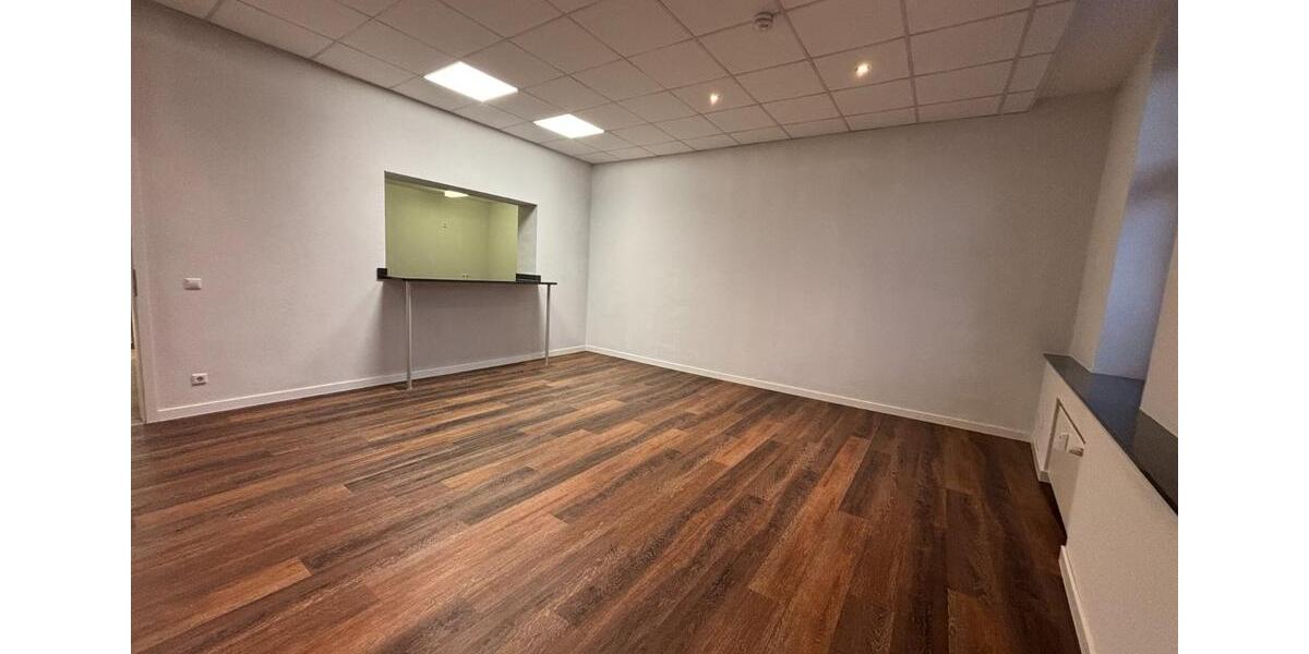 Erdgeschoßwohnung Zerbst (Anhalt) - 5 Zimmer, 135 m&sup2;, 810&euro; | Angebot:25855758