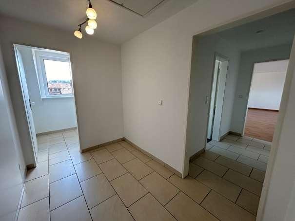 Dachgeschoßwohnung Waldshut-Tiengen Tiengen - 4 Zimmer, 115 m&sup2;, 850&euro; | Angebot:26066450