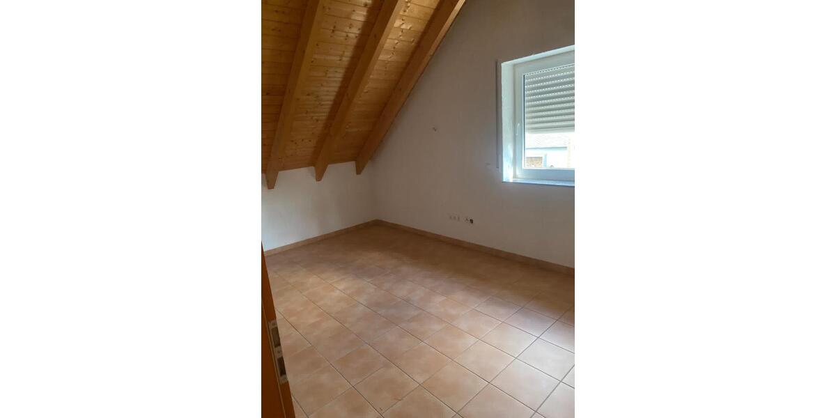 Einfamilienhaus Reinsfeld - 6 Zimmer, 110 m&sup2;, 950&euro; | Angebot:26292711