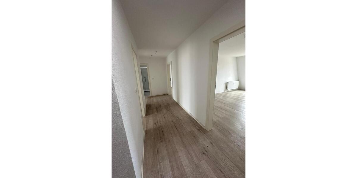Dachgeschoßwohnung Wriezen - 3 Zimmer, 92 m&sup2;, 790&euro; | Angebot:26178332