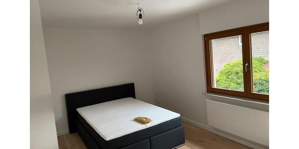 Einfamilienhaus Biedenkopf - 5 Zimmer, 120 m&sup2;, 1.700&euro; | Angebot:26199677