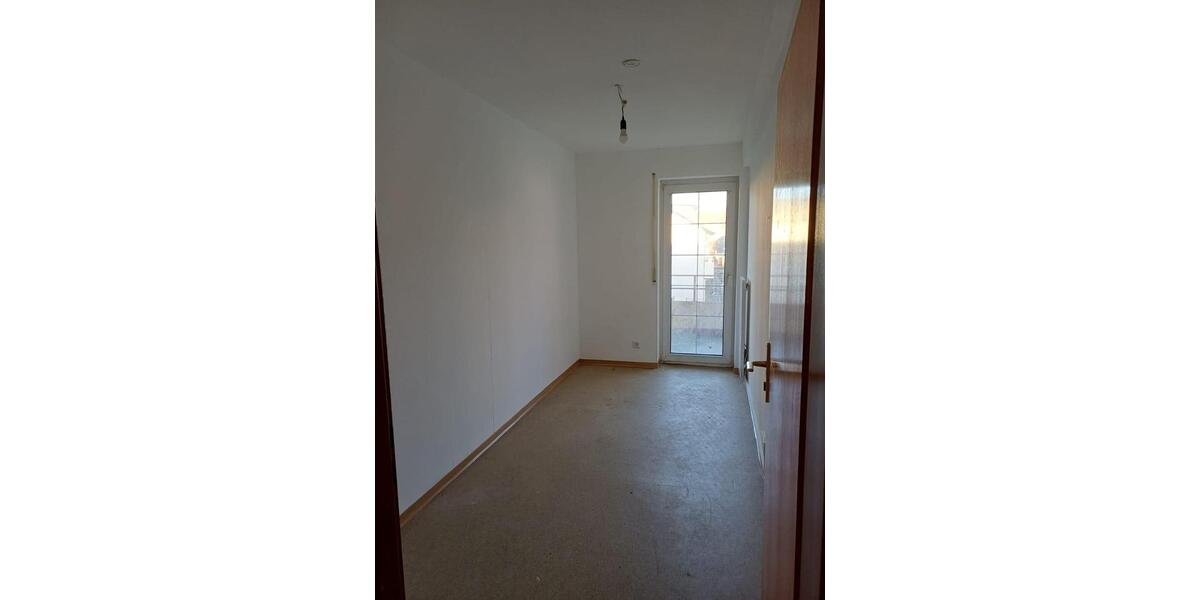 Etagenwohnung Arnsberg - 3 Zimmer, 90 m&sup2;, 540&euro; | Angebot:25234481