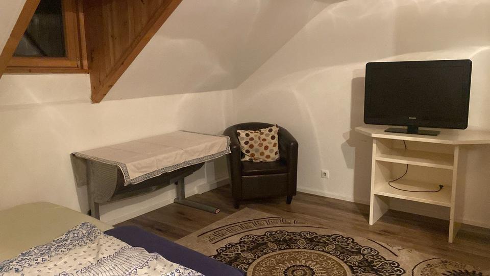 Schönes Zimmer ab sofort für 1 oder 2 Monate, Kreut Alm