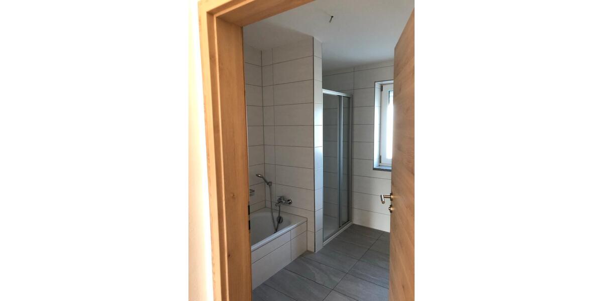 Dachgeschoßwohnung Hauzenberg - 2 Zimmer, 78 m&sup2;, 915&euro; | Angebot:26631636