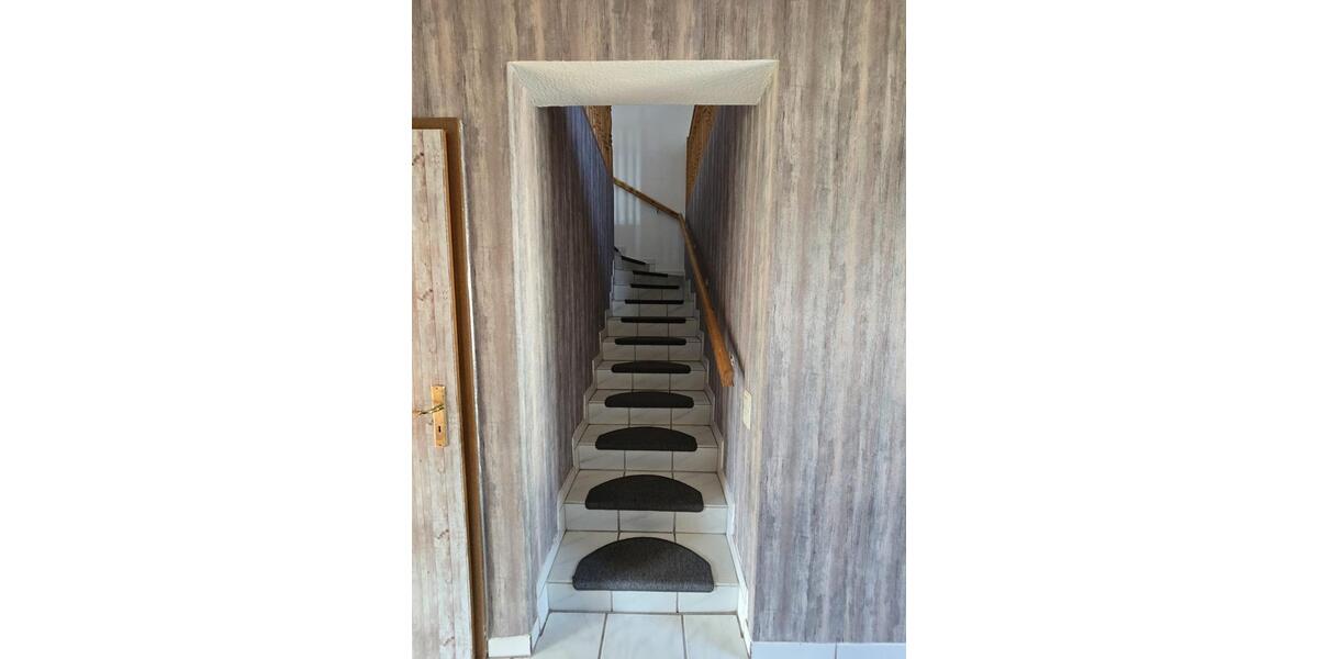 Reihenhaus Niebüll - 6 Zimmer, 154 m&sup2;, 1.200&euro; | Angebot:24272820