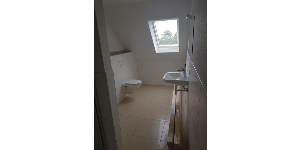 Dachgeschoßwohnung Bredstedt - 3 Zimmer, 94 m&sup2;, 700&euro; | Angebot:26538104