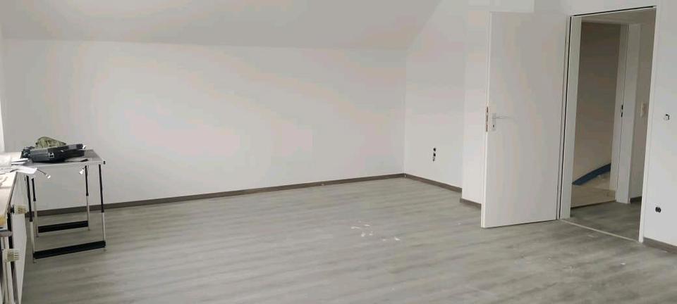 Dachgeschoßwohnung Wienhausen - 4 Zimmer, 105 m&sup2;, 825&euro; | Angebot:24774001
