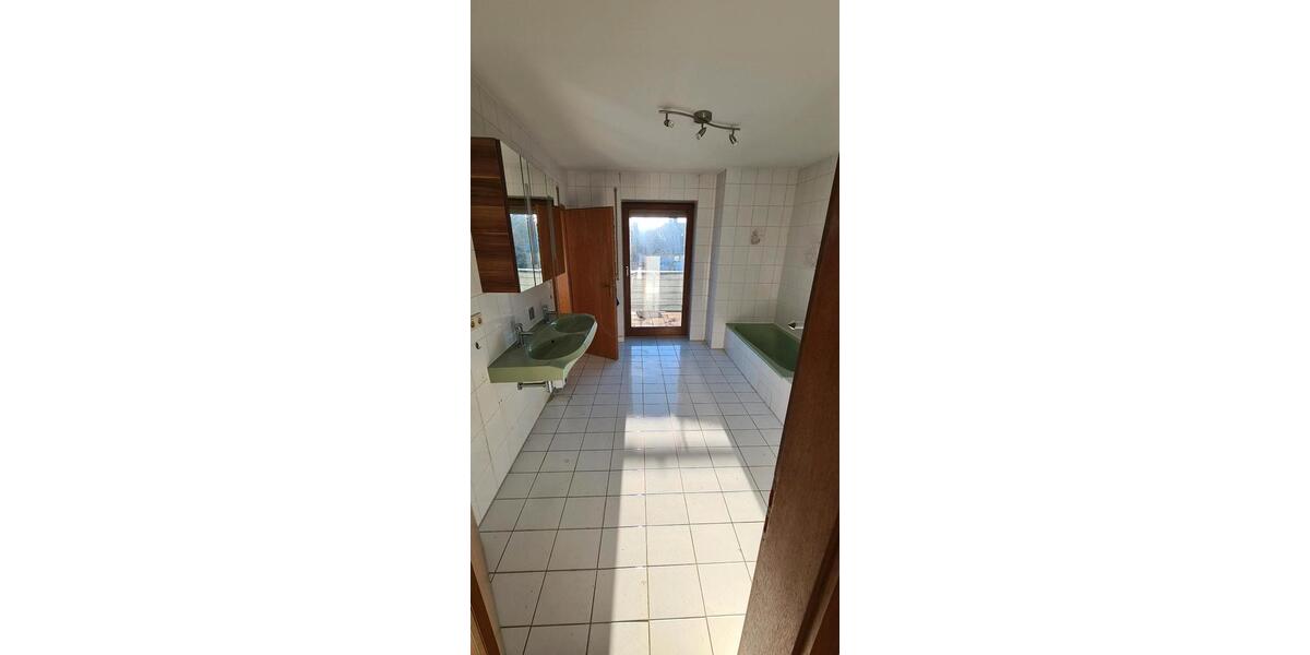 Etagenwohnung Affing - 3 Zimmer, 120 m&sup2;, 1.200&euro; | Angebot:24542265