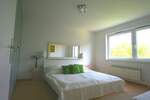 ** MODERNISIERTE 3 Zimmer Wohnung MIT GROßEM ESSPLATZ, BALKON UND NEUEM DUSCHBAD**