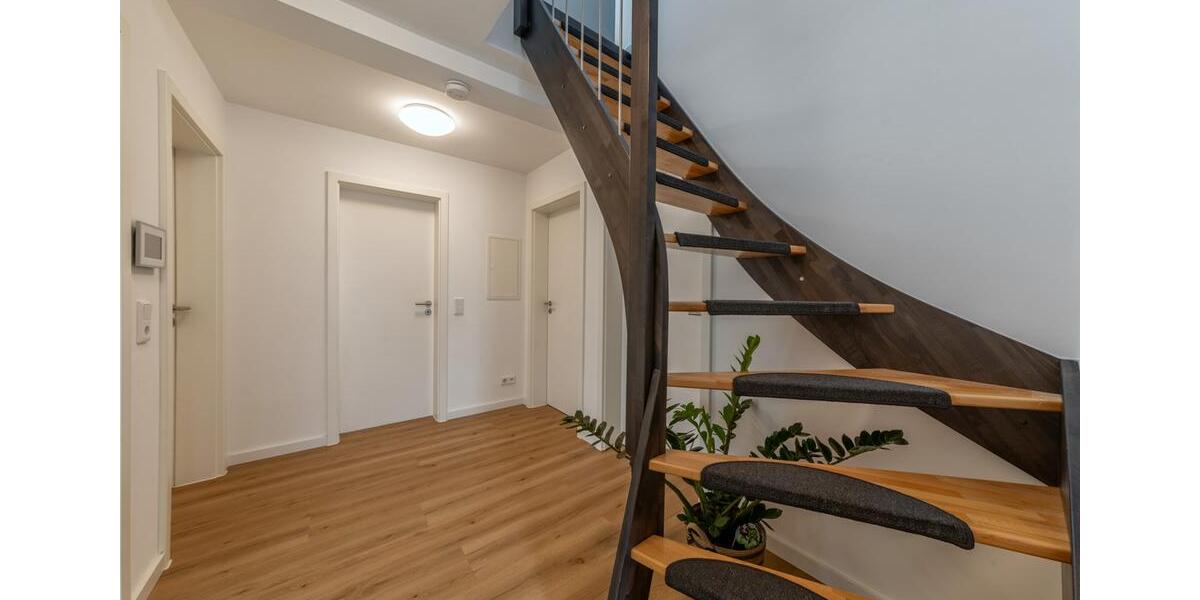 Maisonettenwohnung Mainz Laubenheim - 4 Zimmer, 131 m&sup2;, 2.950&euro; | Angebot:25053132