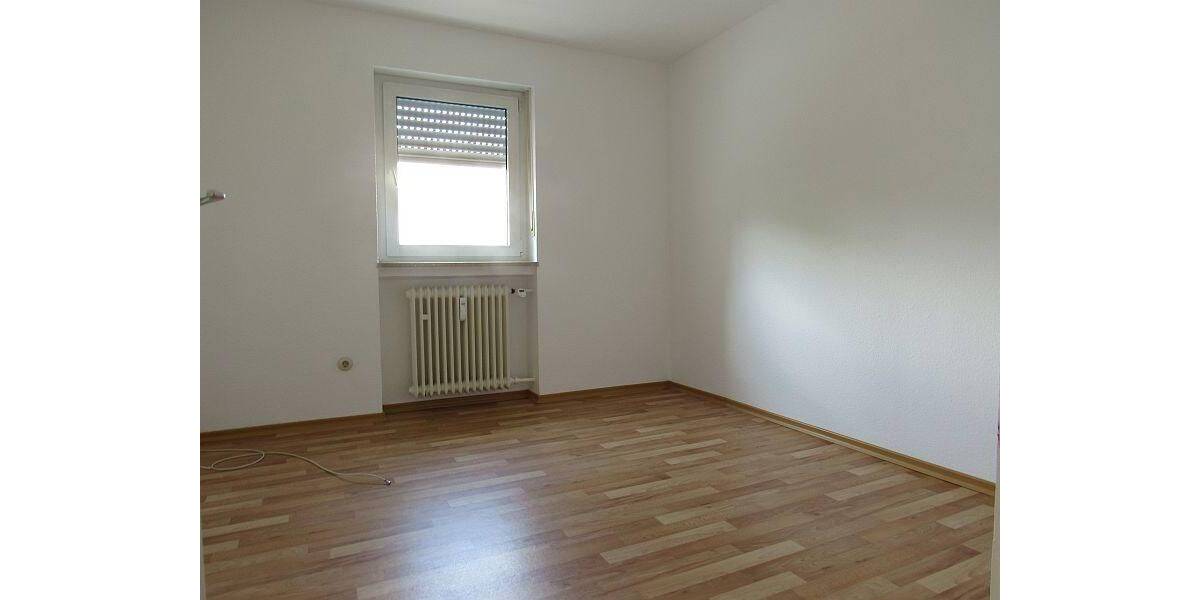 Etagenwohnung Schweinfurt Musikerviertel und amerik. Siedlung - 4 Zimmer, 85 m&sup2;, 680&euro; | Angebot:26929941