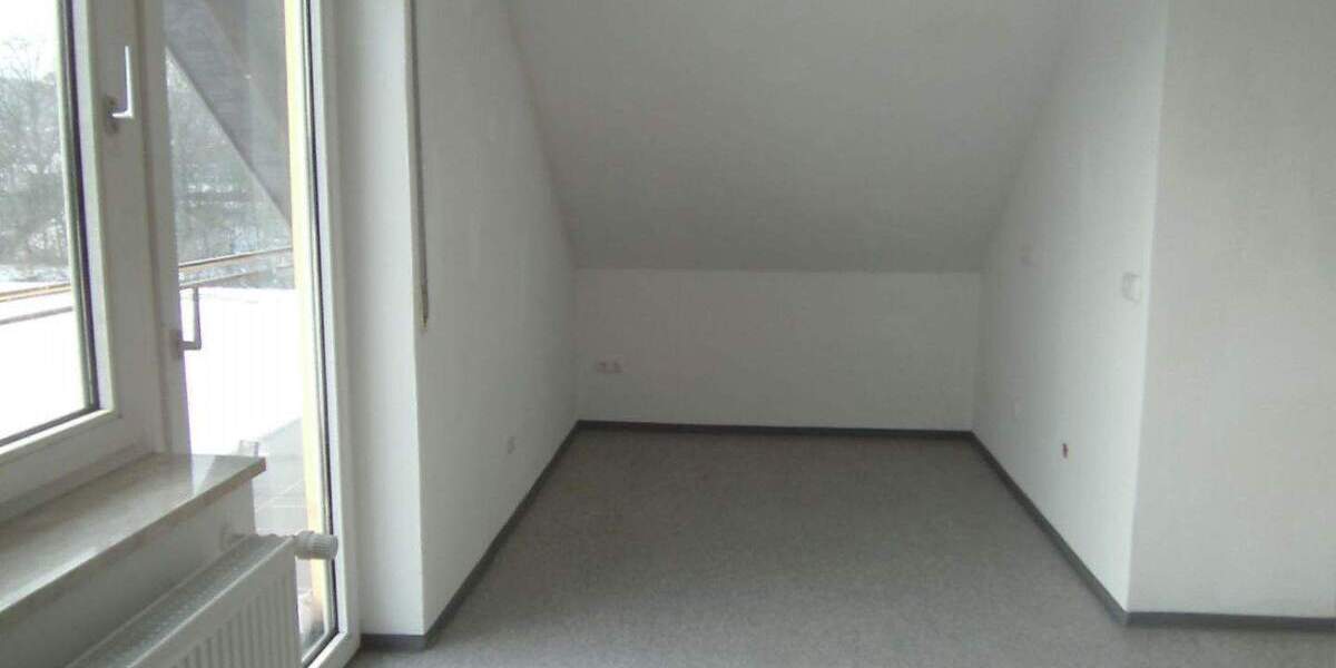 Mehrfamilienhaus, Wohnhaus Sulzbach-Rosenberg Unterschwaig - 8 Zimmer, 250 m&sup2;, 2.060&euro; | Angebot:23518285