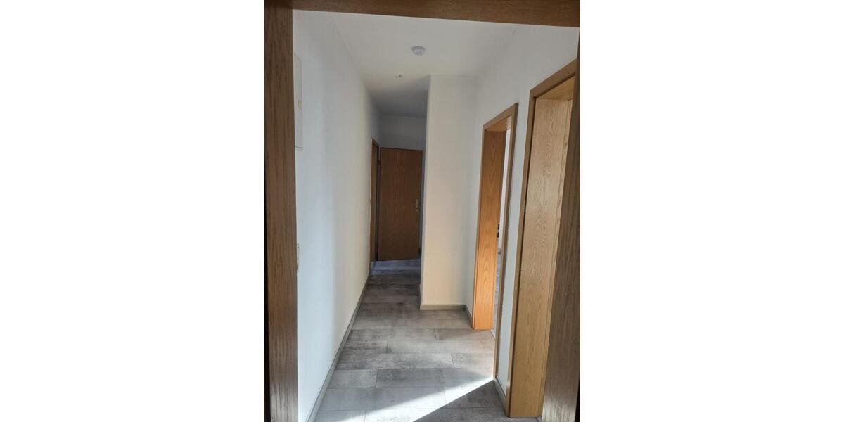 Dachgeschoßwohnung Zwickau - 4 Zimmer, 110 m&sup2;, 660&euro; | Angebot:26529827