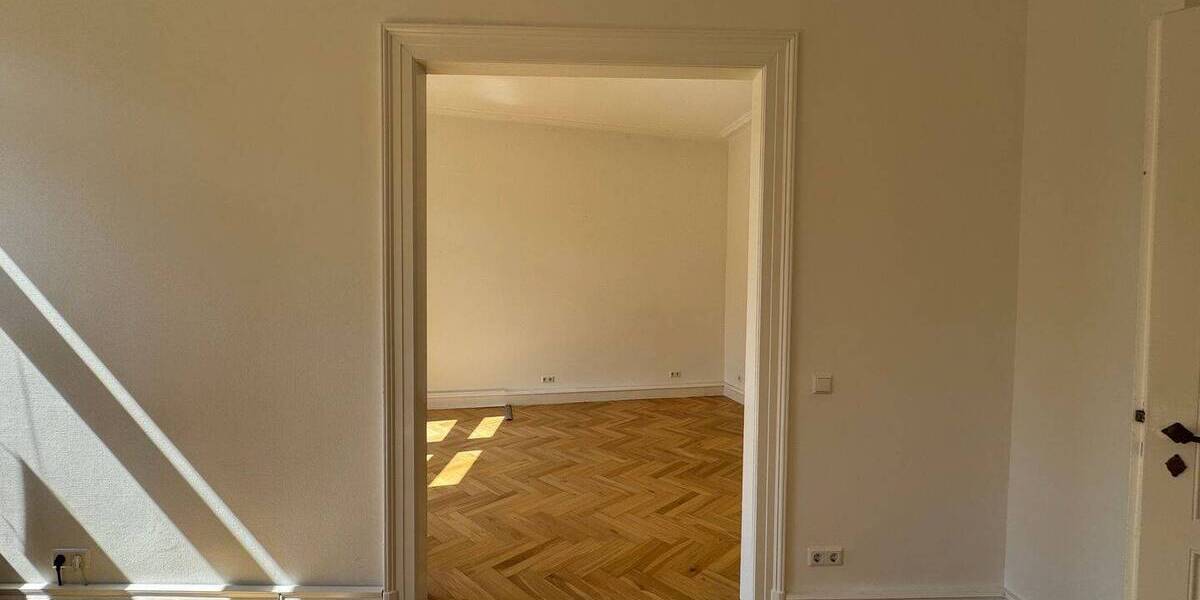 Gewerbeobjekt Baden-Baden Innenstadt - 3 Zimmer, 82 m&sup2;, 900&euro; | Angebot:26080119