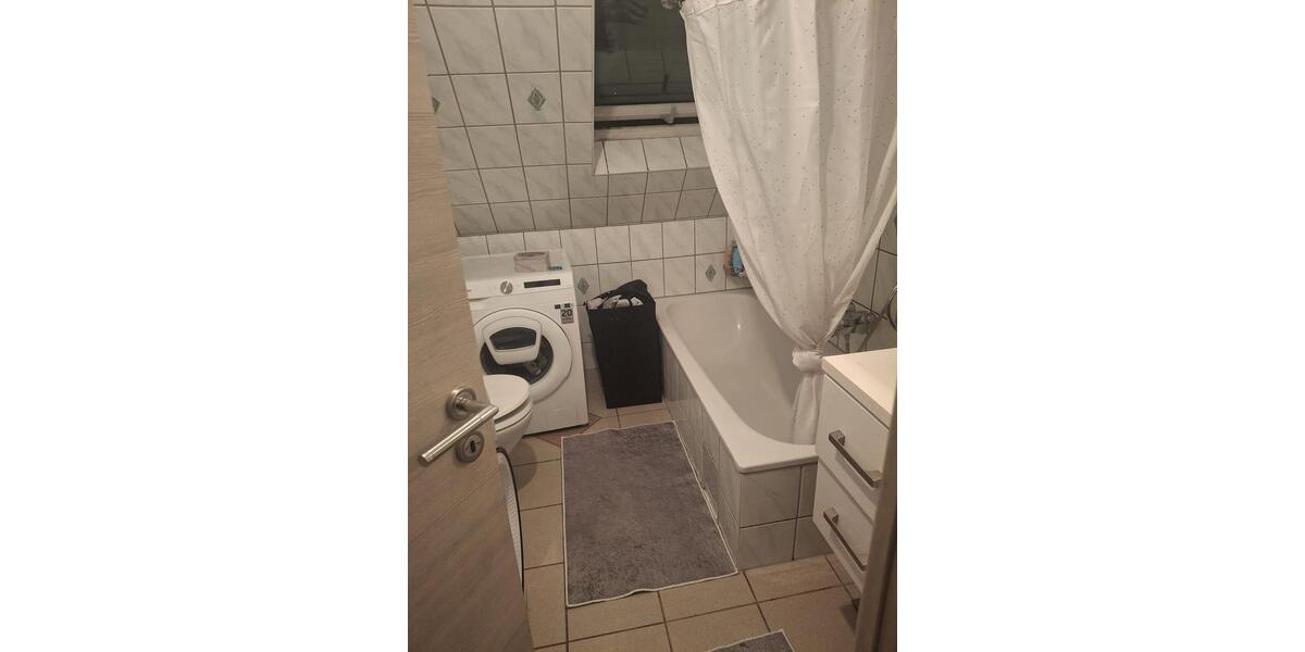 Etagenwohnung Butzbach - 3 Zimmer, 90 m&sup2;, 950&euro; | Angebot:26385293